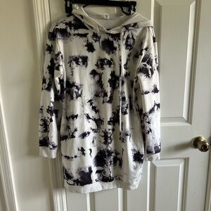 Tie-Dye Long Sleeve Hoodie Dress